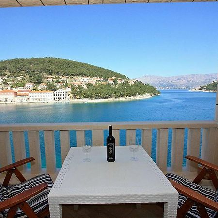 Apartmani Nila Pucisca Εξωτερικό φωτογραφία