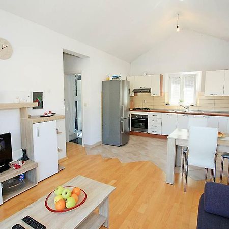 Apartmani Nila Pucisca Εξωτερικό φωτογραφία