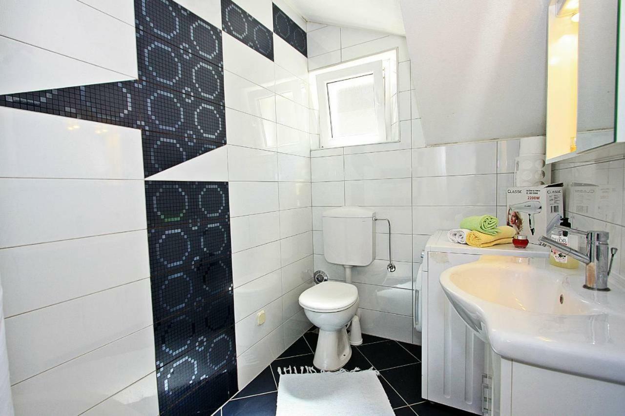 Apartmani Nila Pucisca Εξωτερικό φωτογραφία