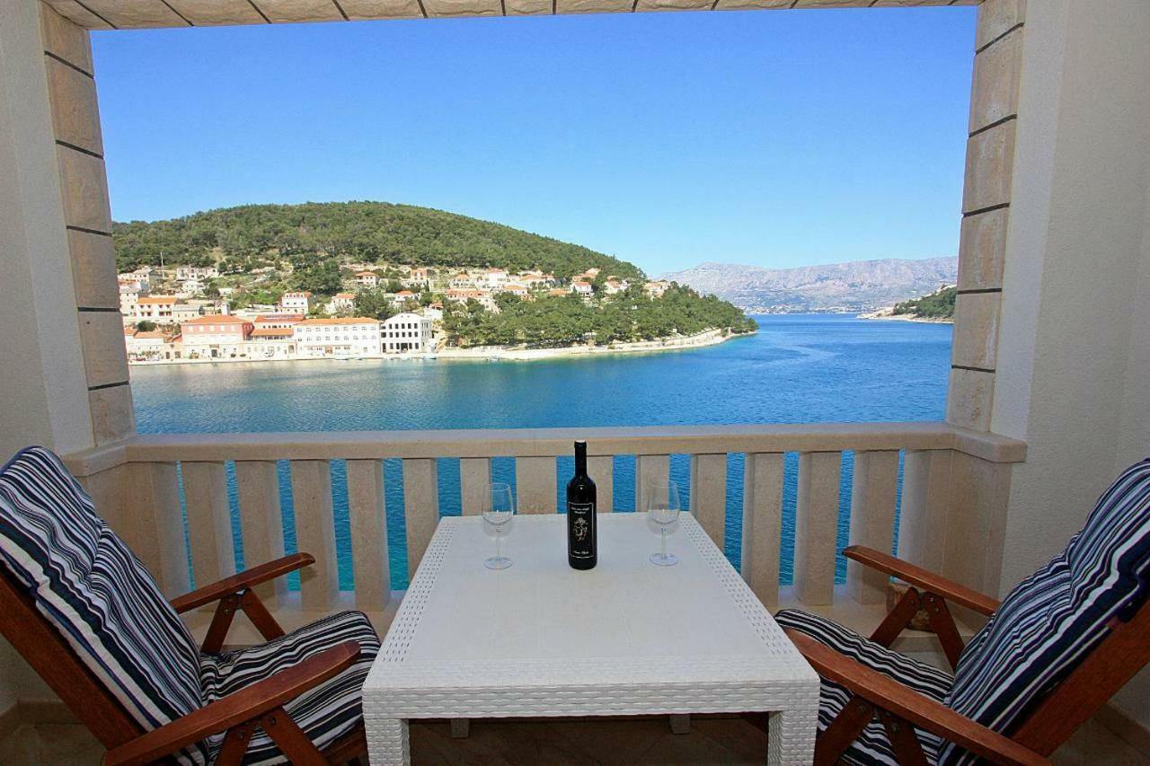 Apartmani Nila Pucisca Εξωτερικό φωτογραφία