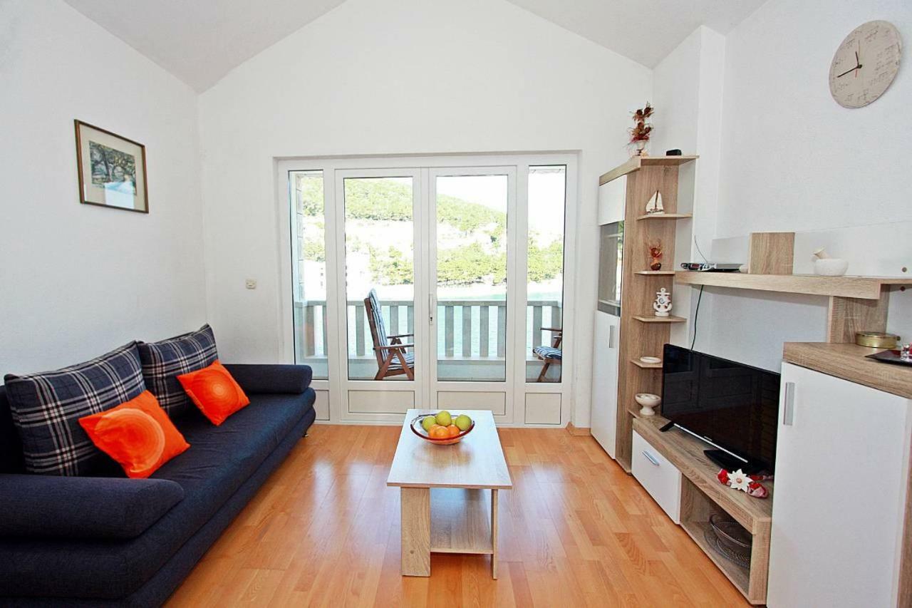 Apartmani Nila Pucisca Εξωτερικό φωτογραφία