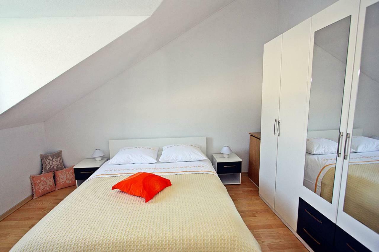 Apartmani Nila Pucisca Εξωτερικό φωτογραφία