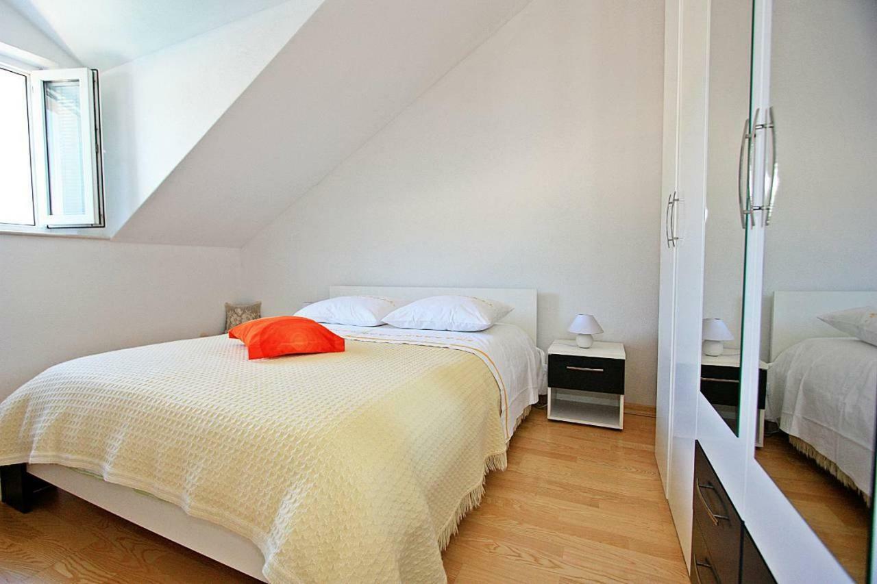 Apartmani Nila Pucisca Εξωτερικό φωτογραφία