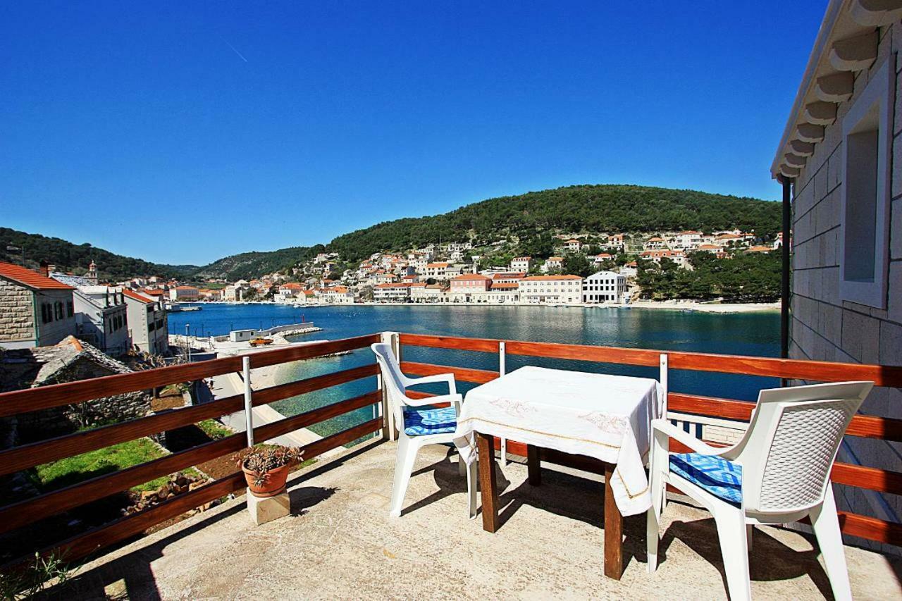 Apartmani Nila Pucisca Εξωτερικό φωτογραφία