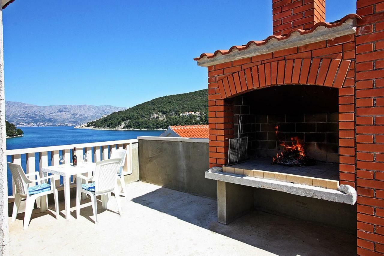 Apartmani Nila Pucisca Εξωτερικό φωτογραφία